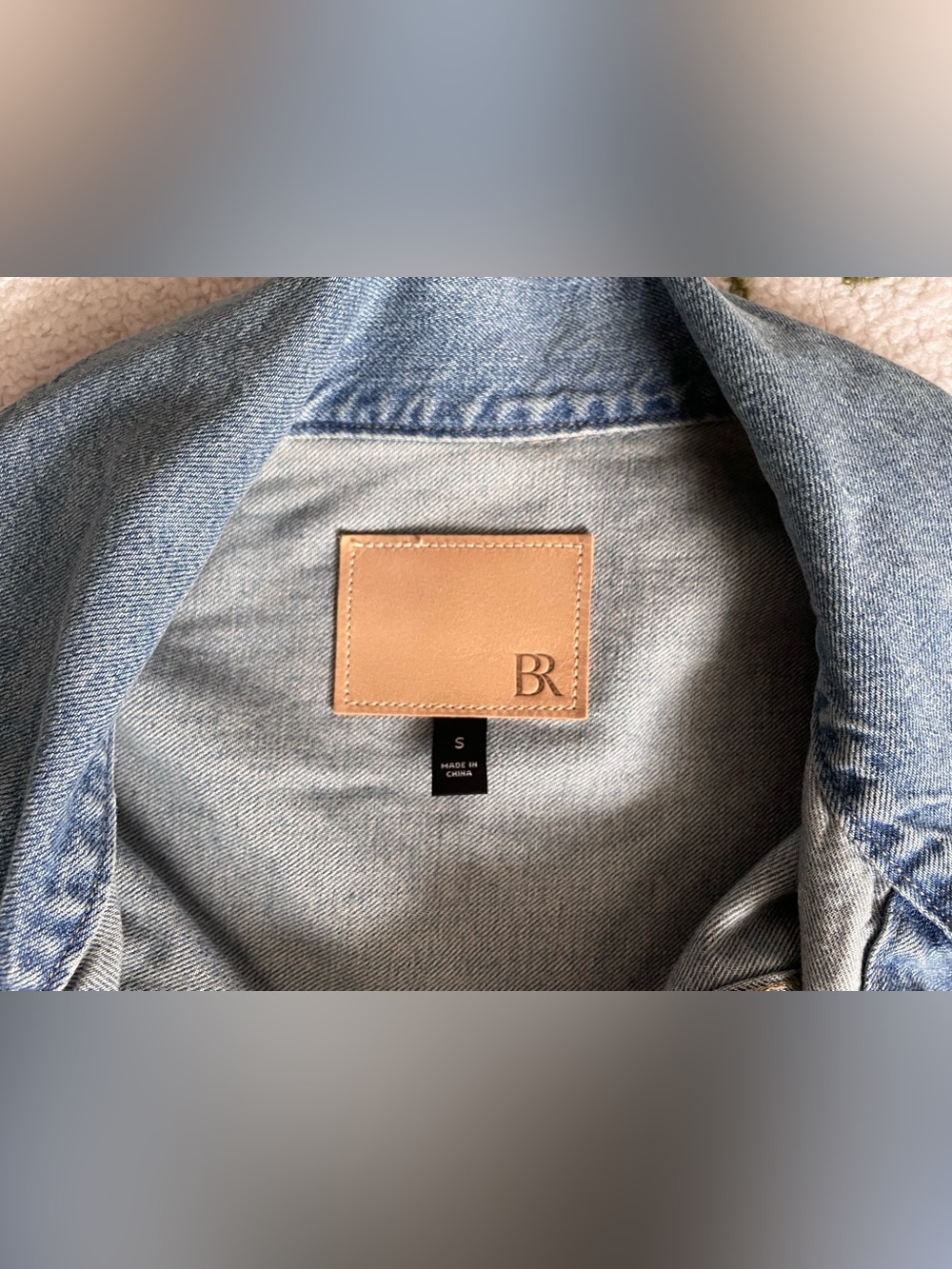 Banana Republic Trucker Jacket - Picture 4 of 14